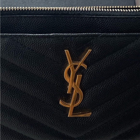 Authentic YSL Wallet - Picture 4 of 9